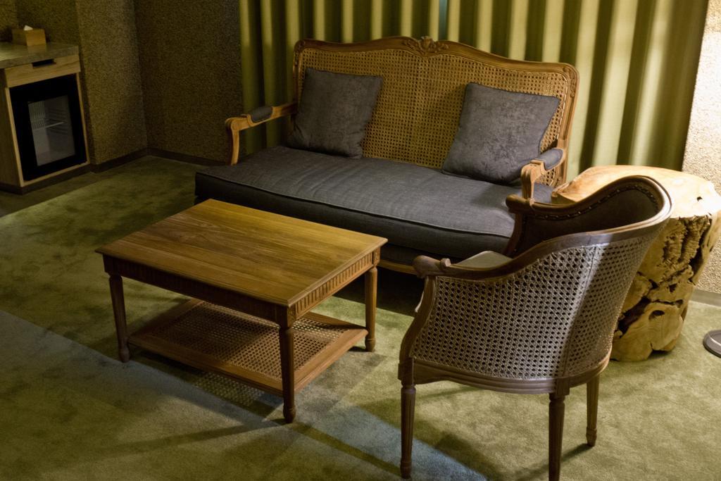 Inhouse Hotel Taichung Exterior foto