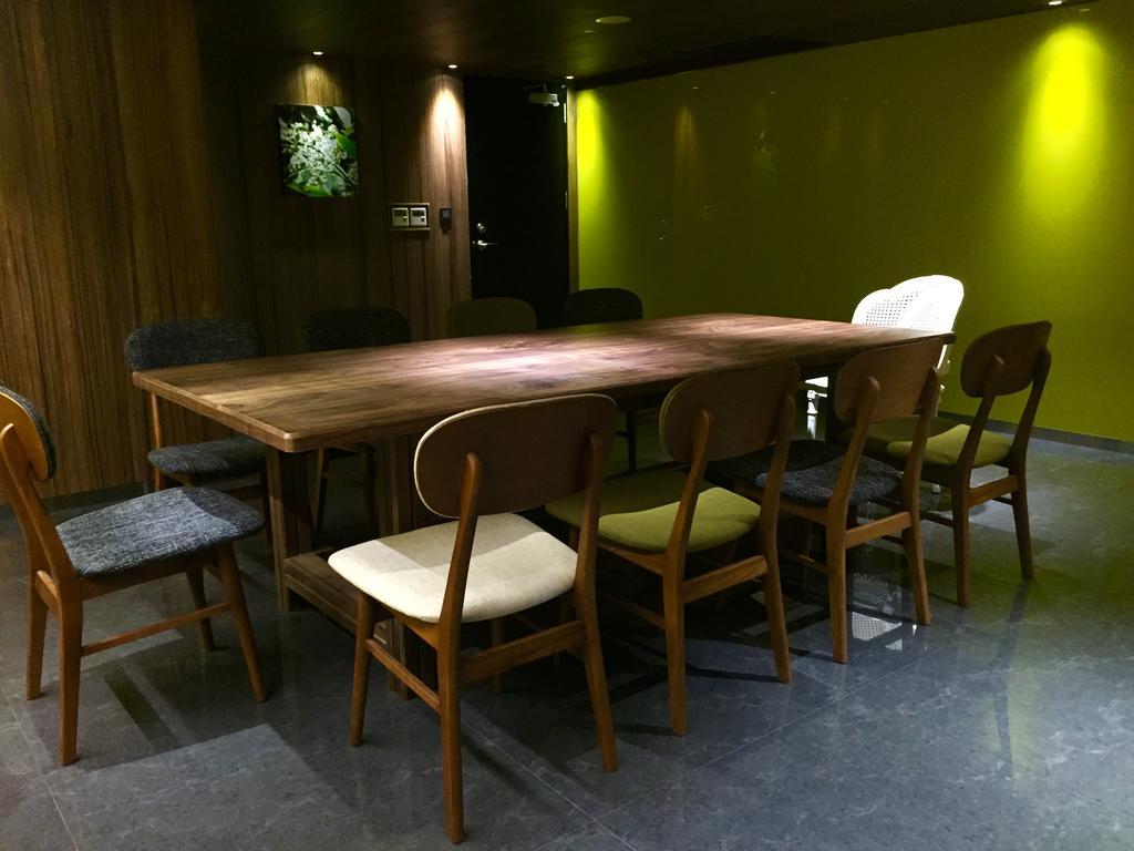 Inhouse Hotel Taichung Exterior foto