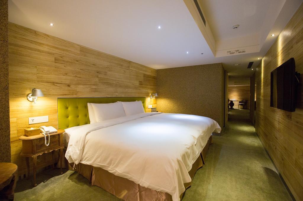 Inhouse Hotel Taichung Exterior foto
