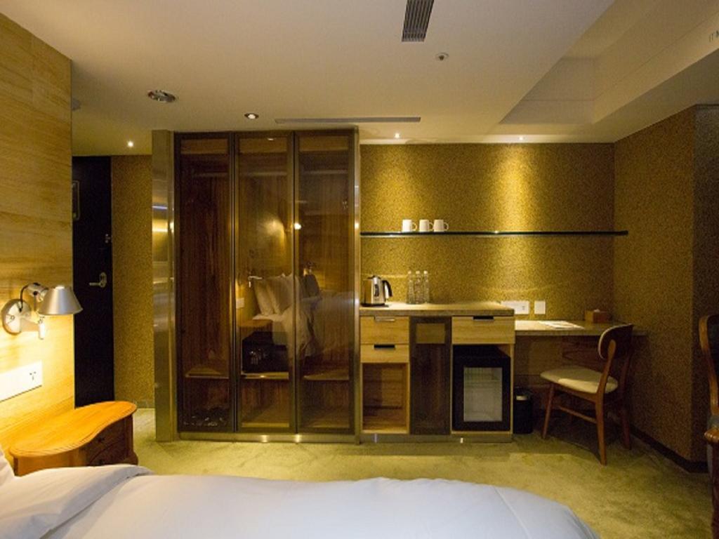 Inhouse Hotel Taichung Exterior foto