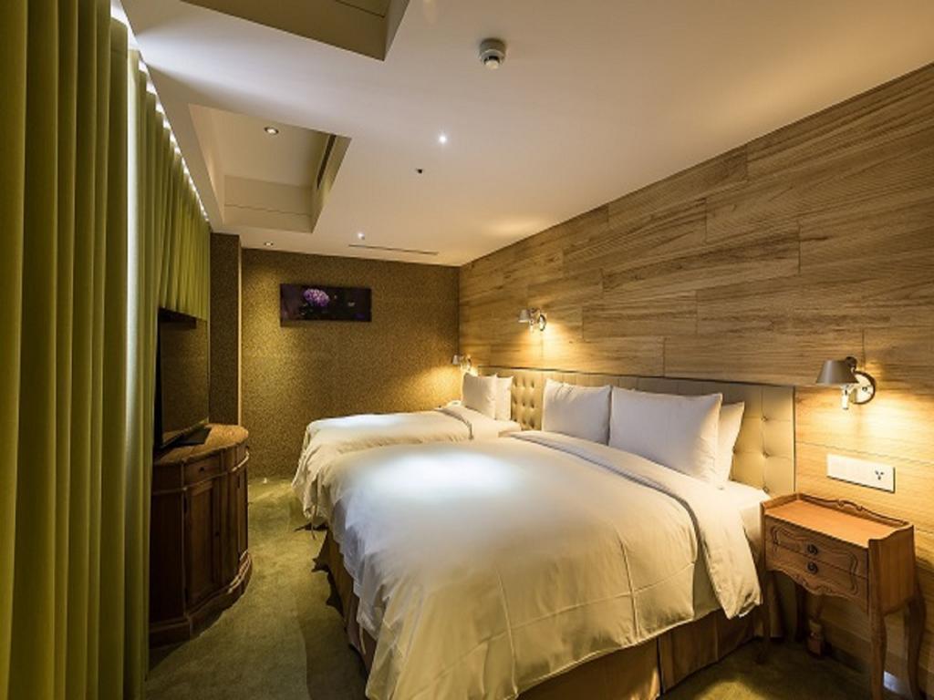 Inhouse Hotel Taichung Exterior foto