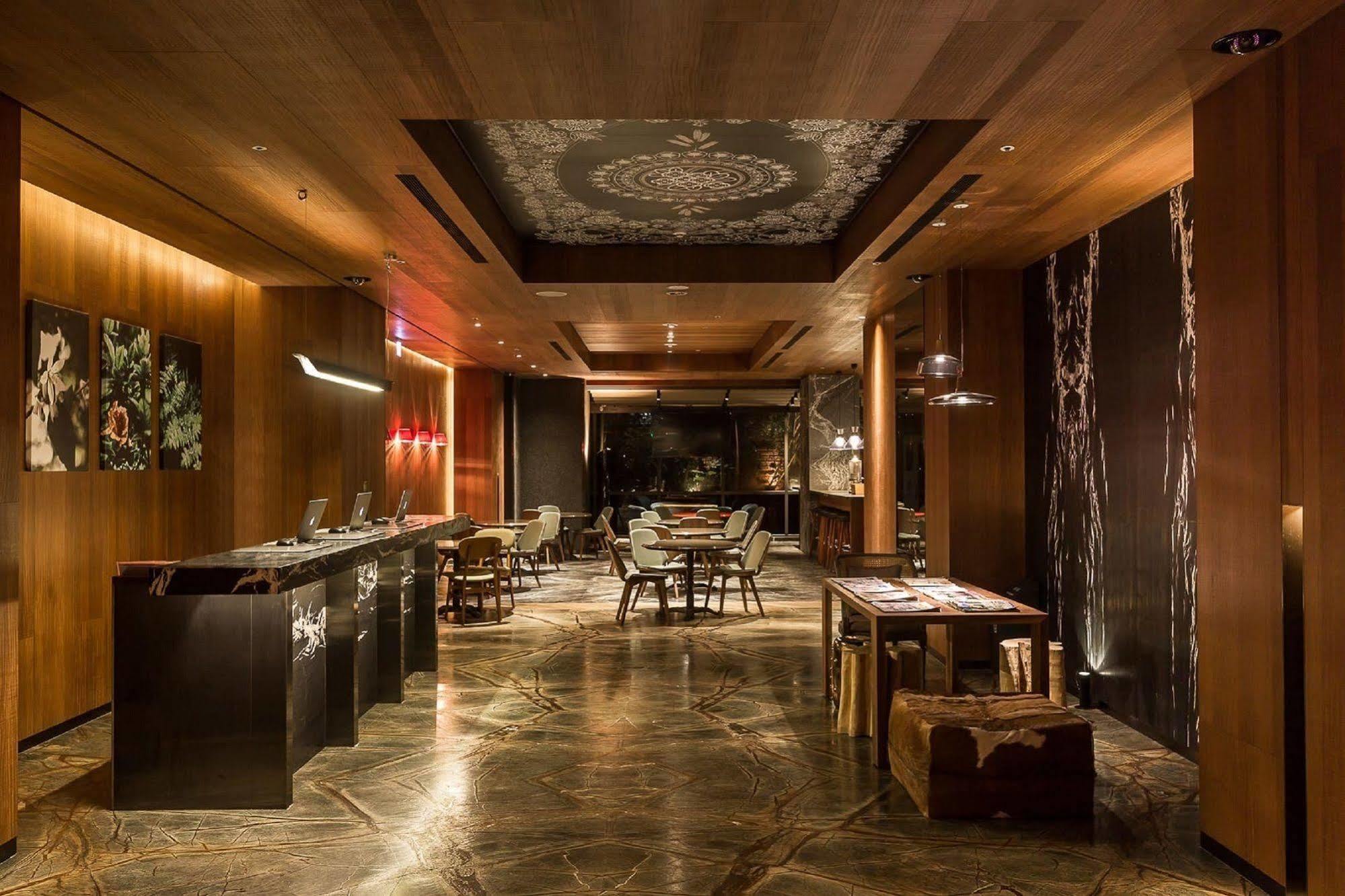 Inhouse Hotel Taichung Exterior foto